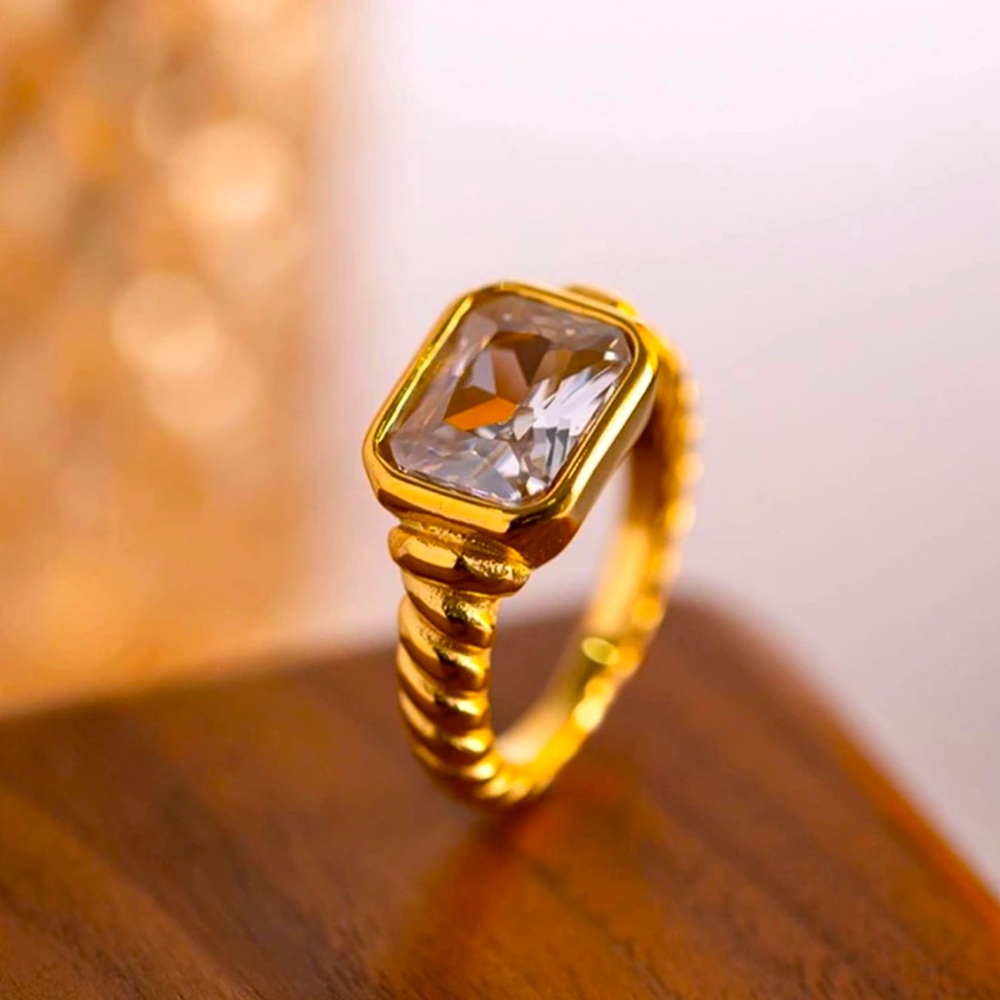 🎁SALE🎁STAINLESS STEEL “COCKTAIL HOUR” RING